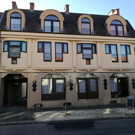 Matyas Szallas Szombathely Exterior foto